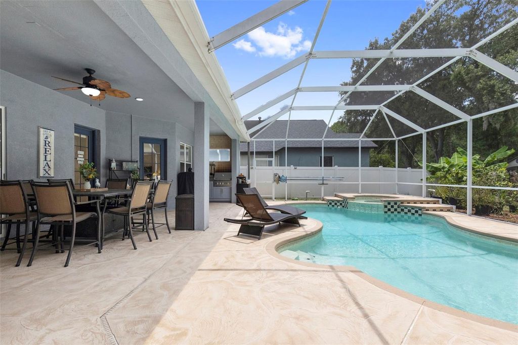 Image 17 of property listing at 8380 GOLDEN PRAIRIE DRIVE, Tampa, FL 33647