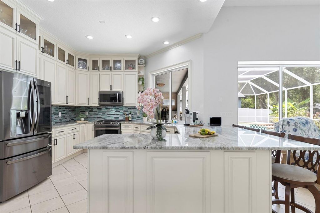 Image 3 of property listing at 8380 GOLDEN PRAIRIE DRIVE, Tampa, FL 33647