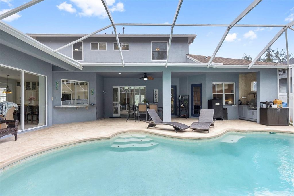 Image 4 of property listing at 8380 GOLDEN PRAIRIE DRIVE, Tampa, FL 33647