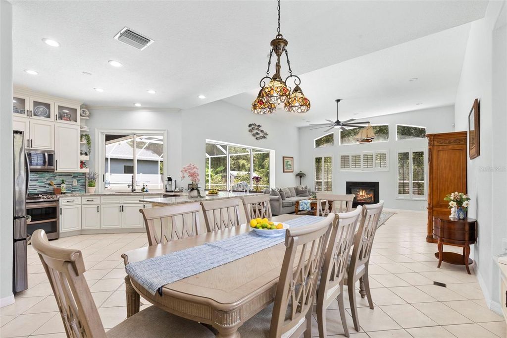 Image 41 of property listing at 8380 GOLDEN PRAIRIE DRIVE, Tampa, FL 33647