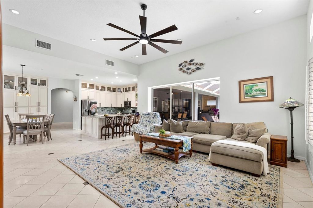 Image 52 of property listing at 8380 GOLDEN PRAIRIE DRIVE, Tampa, FL 33647