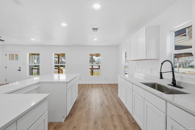 808 college, Seguin, TX 78155