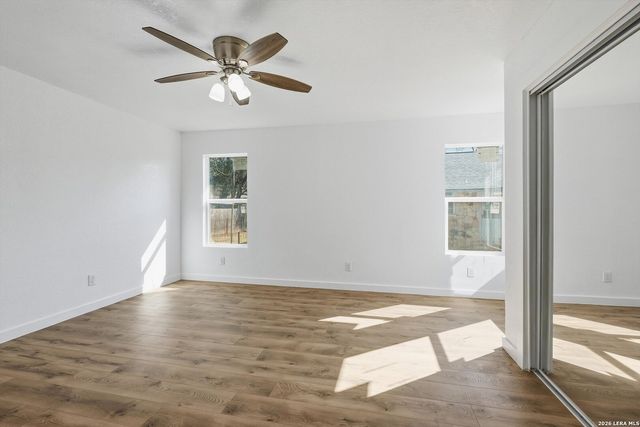 808 college, Seguin, TX 78155