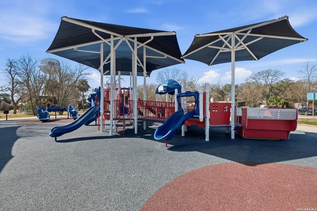 808 college, Seguin, TX 78155