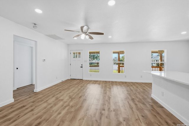 808 college, Seguin, TX 78155