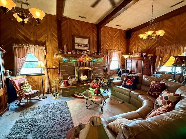 5000 Mildred Circle SW, Navarre, OH 44662