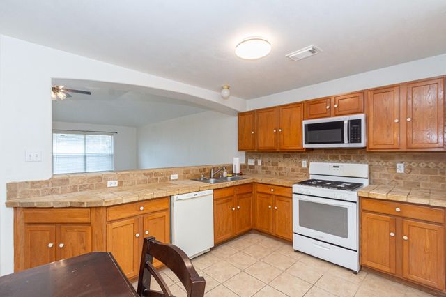 29003 Fox Fountain Lane, Spring, TX 77386