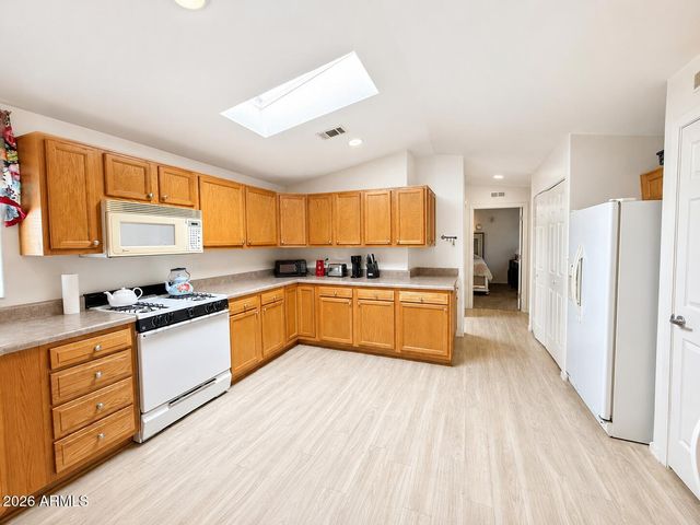 201 S Greenfield Road 11, Mesa, AZ 85206