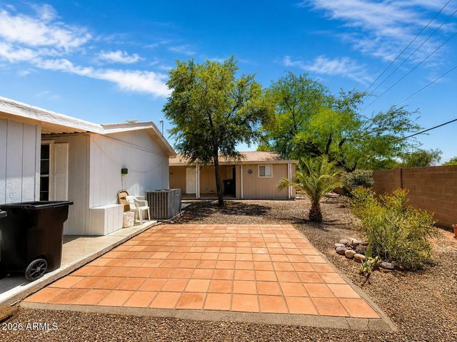 201 S Greenfield Road 11, Mesa, AZ 85206