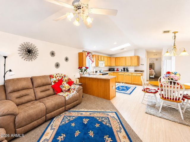 201 S Greenfield Road 11, Mesa, AZ 85206