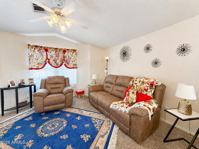 201 S Greenfield Road 11, Mesa, AZ 85206