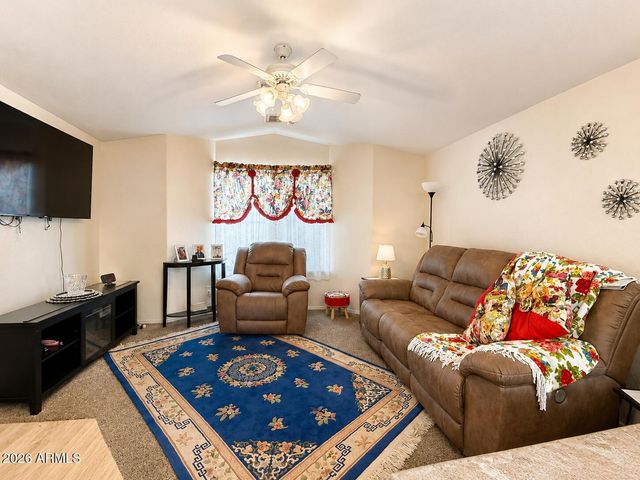 201 S Greenfield Road 11, Mesa, AZ 85206