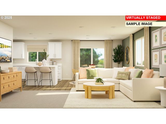 2255 Sawtelle Dr, Woodburn, OR 97071