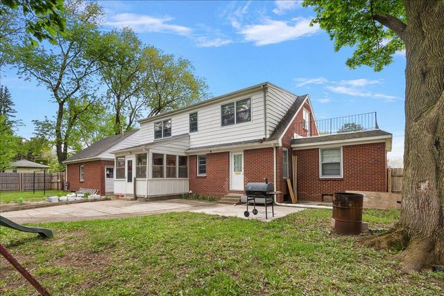 3035 E Paris Avenue, Grand Rapids, MI 49512