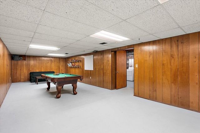 3035 E Paris Avenue, Grand Rapids, MI 49512