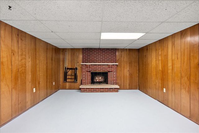 3035 E Paris Avenue, Grand Rapids, MI 49512