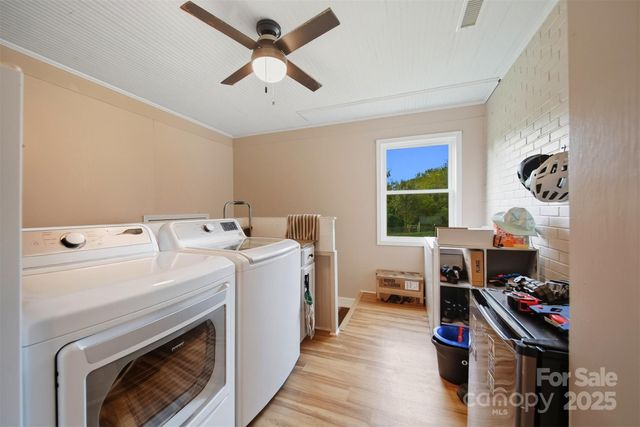 116 Huss Avenue, Hudson, NC 28638
