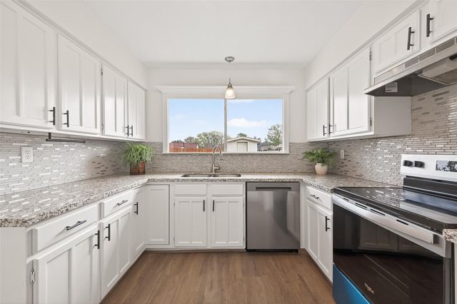 222 Tara Plantation Drive, Richmond, TX 77469