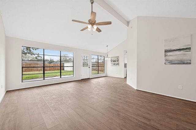 222 Tara Plantation Drive, Richmond, TX 77469