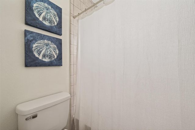 222 Tara Plantation Drive, Richmond, TX 77469