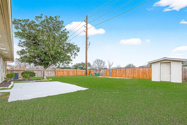 222 Tara Plantation Drive, Richmond, TX 77469