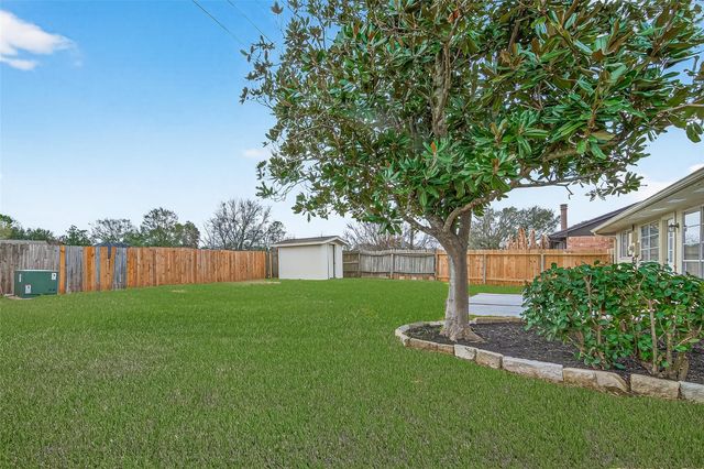 222 Tara Plantation Drive, Richmond, TX 77469