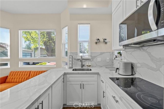 6920 Loma Verde, Canoga Park (los Angeles), CA 91303