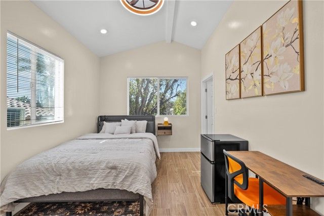 6920 Loma Verde, Canoga Park (los Angeles), CA 91303