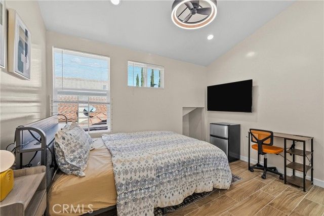 6920 Loma Verde, Canoga Park (los Angeles), CA 91303