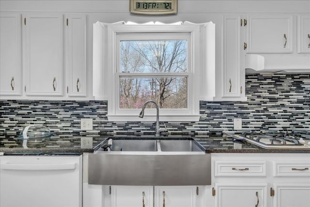 1389 Coconut Ridge Rd, Smithville, TN 37166