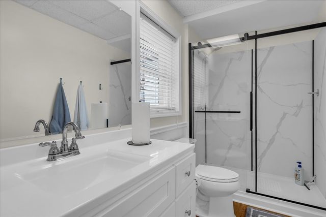 1389 Coconut Ridge Rd, Smithville, TN 37166