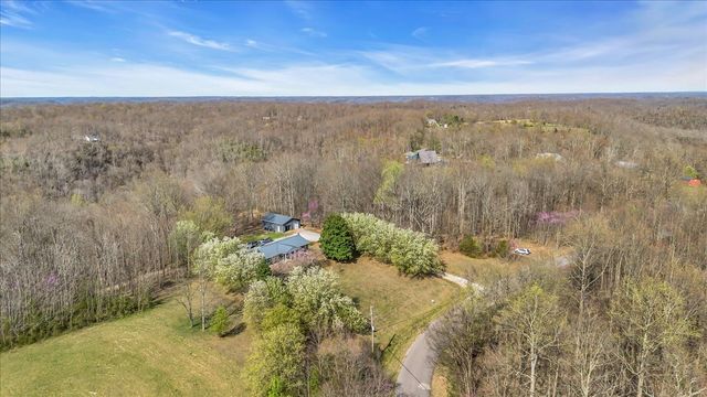 1389 Coconut Ridge Rd, Smithville, TN 37166