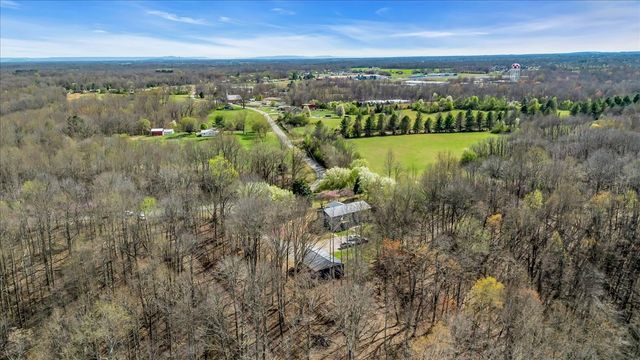 1389 Coconut Ridge Rd, Smithville, TN 37166