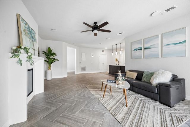 6804 Westview Dr, Unit 2307 Drive 2307, Houston, TX 77055