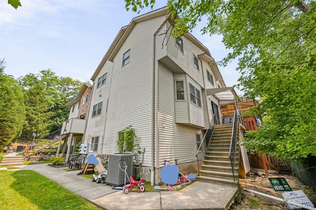 4 Spruill Court, Monsey, NY 10952
