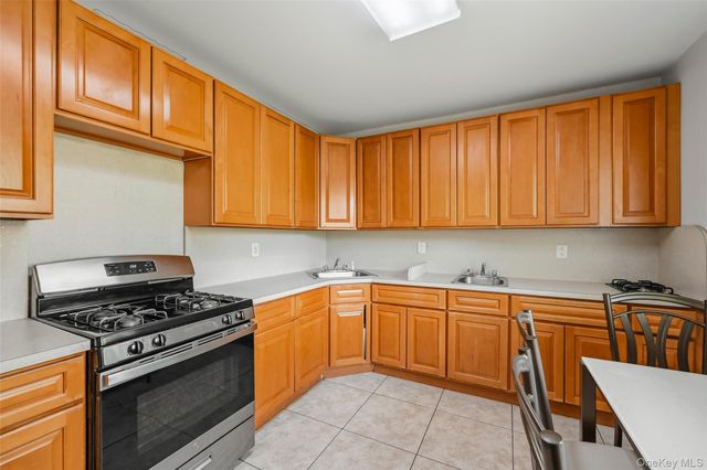 4 Spruill Court, Monsey, NY 10952