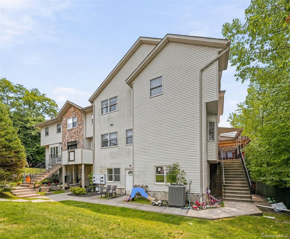 4 Spruill Court, Monsey, NY 10952