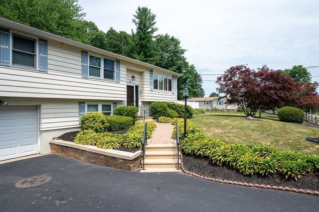 50 Jackson Street, Holden, MA 01522