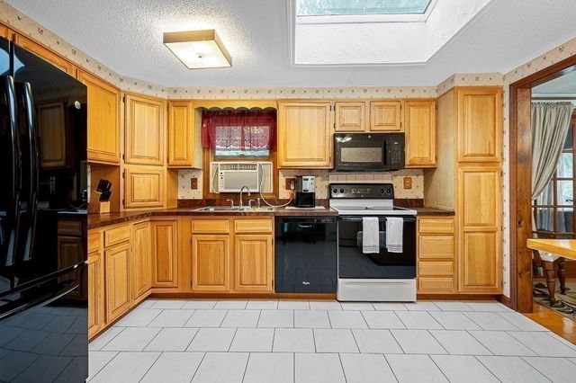 50 Jackson Street, Holden, MA 01522