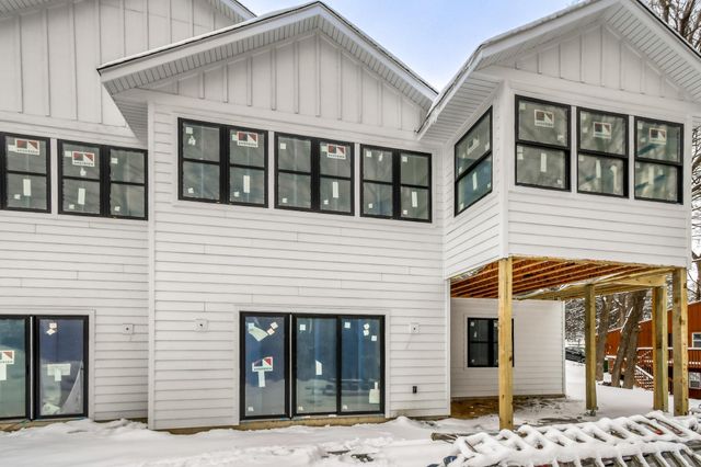 20383 Excelsior Boulevard, Excelsior, MN 55331