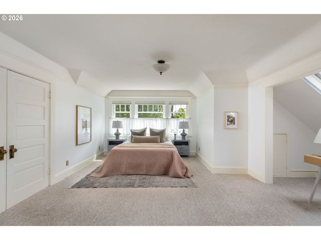 2827 Ne 20TH Ave, Portland, OR 97212