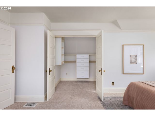 2827 Ne 20TH Ave, Portland, OR 97212