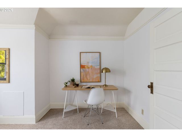 2827 Ne 20TH Ave, Portland, OR 97212