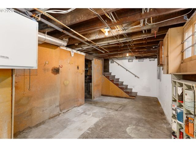 2827 Ne 20TH Ave, Portland, OR 97212