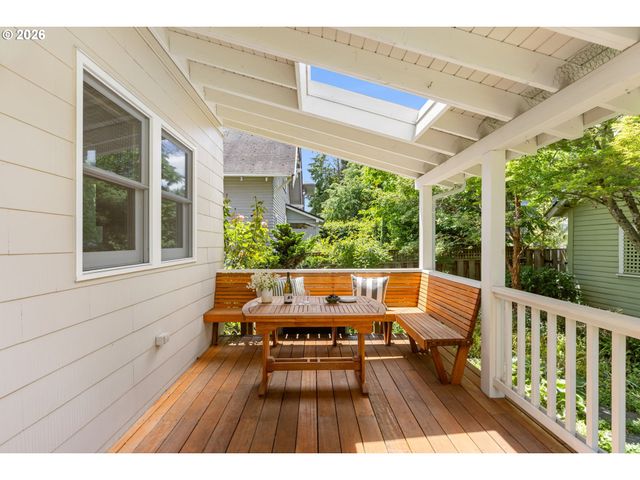 2827 Ne 20TH Ave, Portland, OR 97212