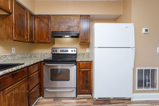 405 Cambridge Cir Apt B4, Murrells Inlet, SC 29576