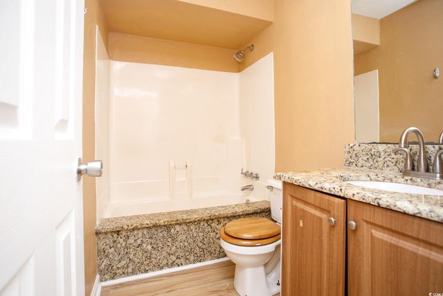 405 Cambridge Cir Apt B4, Murrells Inlet, SC 29576