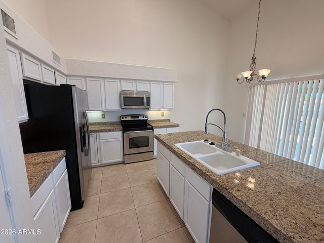 7489 W DENARO Drive, Glendale, AZ 85308