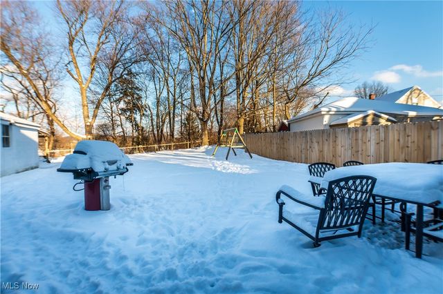 147 Woolf Avenue, Akron, OH 44312