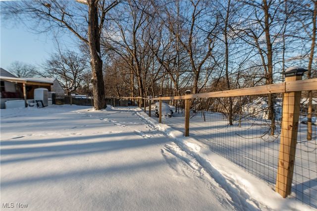 147 Woolf Avenue, Akron, OH 44312